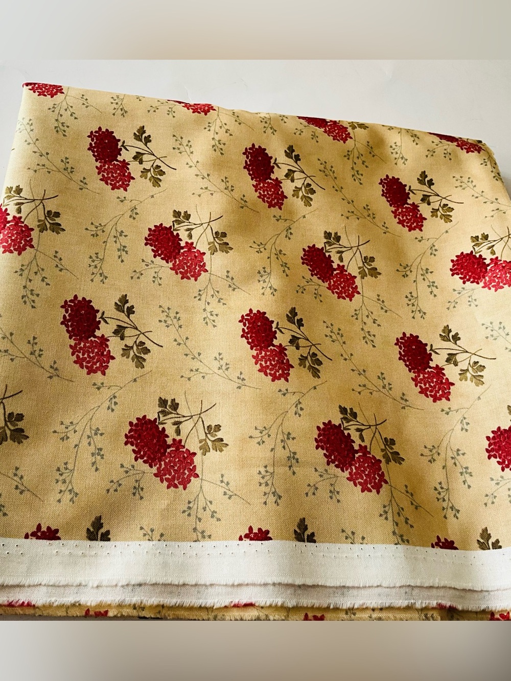 Quilting Sewing Fabric Moda #4092 Double Chocolate Floral Beige Red Green 2.19Yd